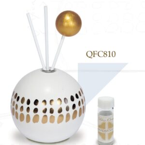 Bomboniere Solidali Quadrifoglio  - Diffusore Profumatore in Porcellana Bianca e Oro - immagine 4