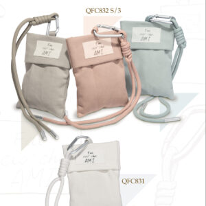 Bomboniere Solidali Quadrifoglio - Bag Borsa Sacchetto Profumato Portaconfetti con Anello e scritta "Fa ciò che AMI"